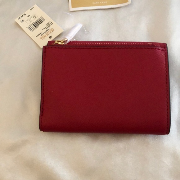 Michael Kors Greenwich Medium Envelope Leather Trifold Wallet Color Crimson NWT - Picture 7 of 16